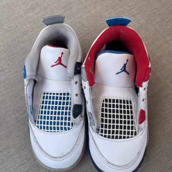 Jordan 4 - Picture 2 of 5